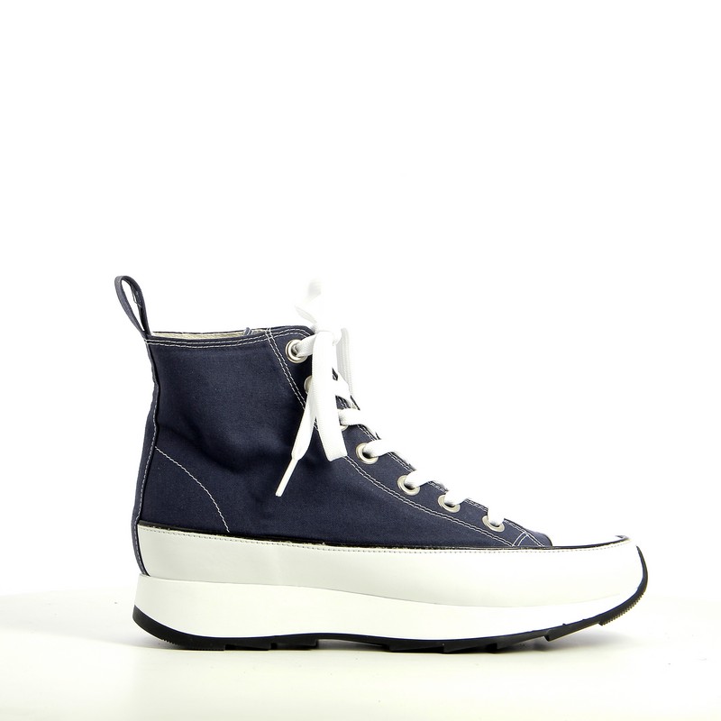 h0701a-marine