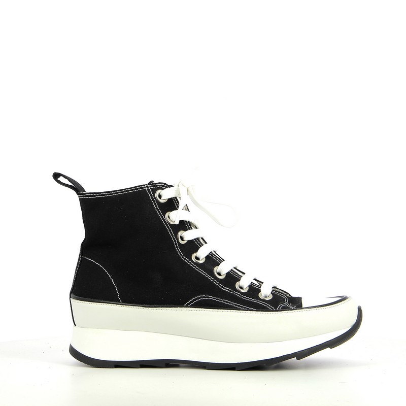 h0701a-noir