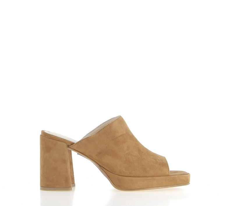 j2223c-cognac