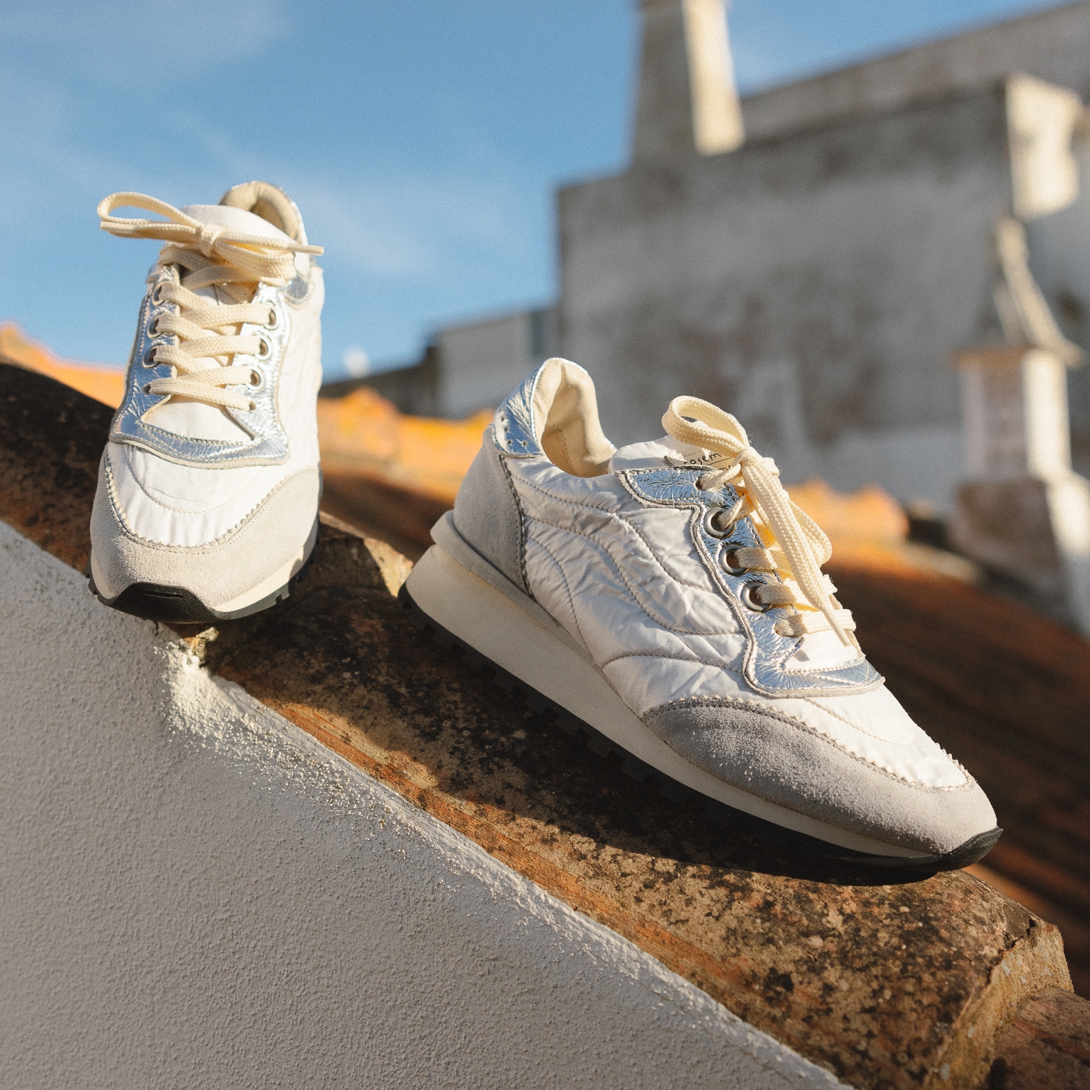 h0911v-blanc