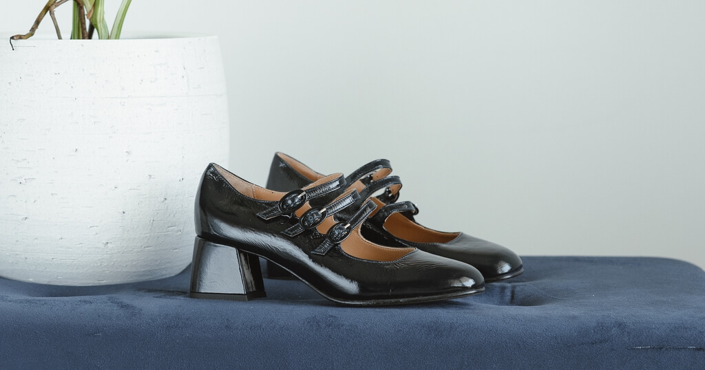 CHAUSSURES